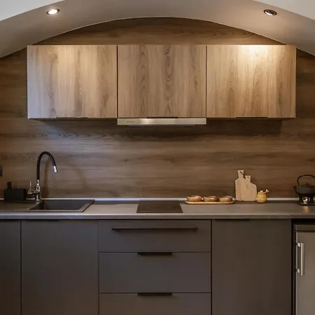 Utopia Luxury - Old Town Апартаменты *