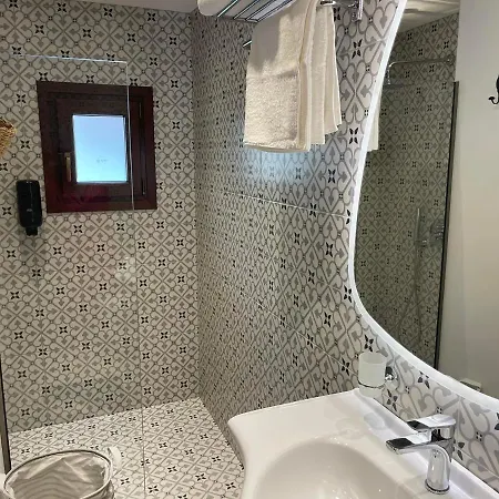 Utopia Luxury - Old Town Apartament Rhodes City