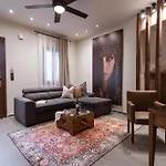 Апартаменты Utopia Luxury - Old Town