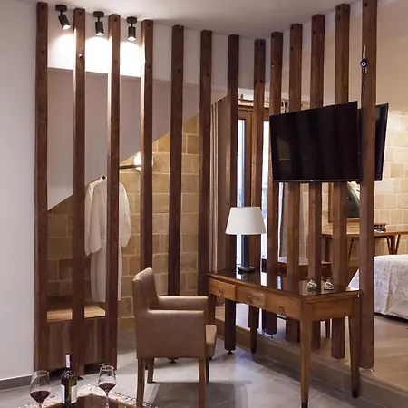 Utopia Luxury - Old Town